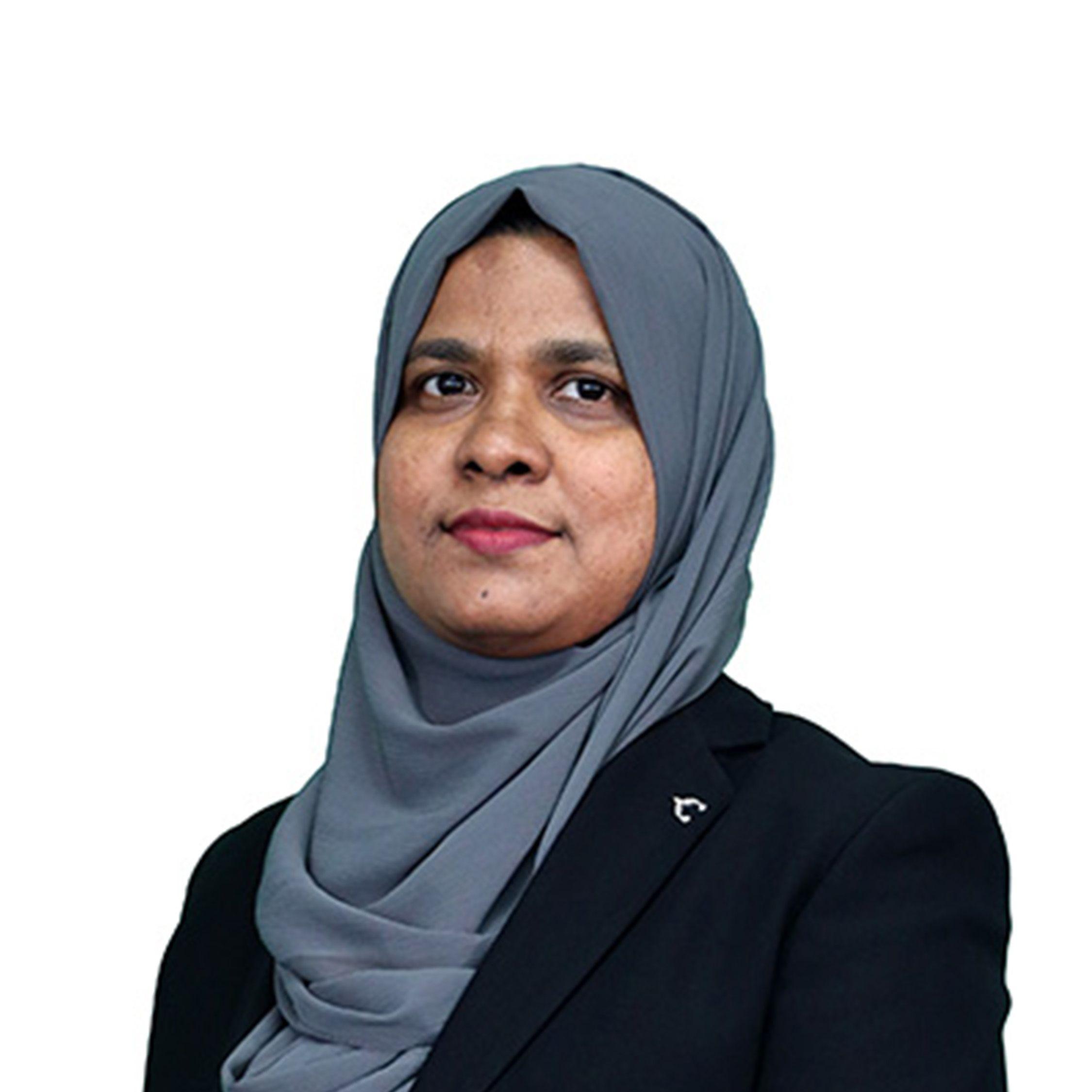 Fathimath  Saahath